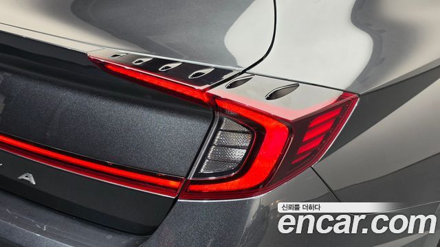 Hyundai Sonata (DN8) 1.6 Turbo Premium 2021 — фото 23