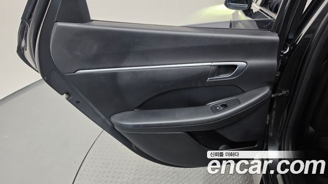 Hyundai Sonata (DN8) 1.6 Turbo Premium 2021 — фото 25