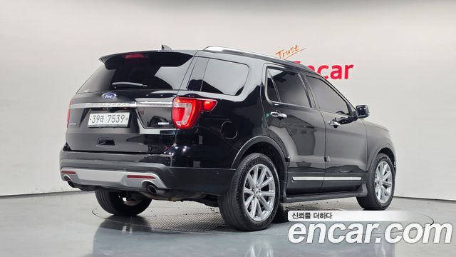 Ford Explorer 2.3 Limited 4WD 5th 2017 — фото 2