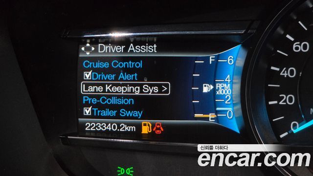 Ford Explorer 2.3 Limited 4WD 5th 2017 — фото 21