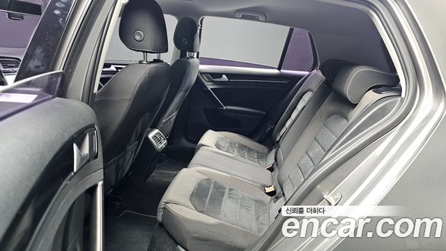 Volkswagen Golf (VII) 2.0 TDI 2016 — фото 16