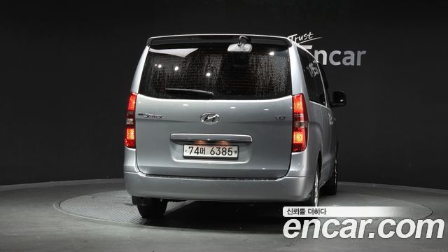 Hyundai Grand Starex 12-Seater Wagon CVX Premium 2015 — фото 4