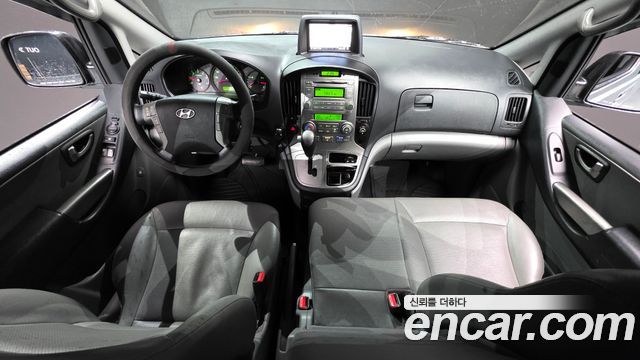 Hyundai Grand Starex 12-Seater Wagon CVX Premium 2015 — фото 7