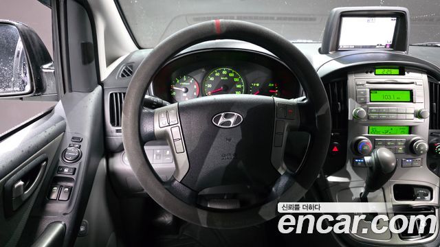 Hyundai Grand Starex 12-Seater Wagon CVX Premium 2015 — фото 12