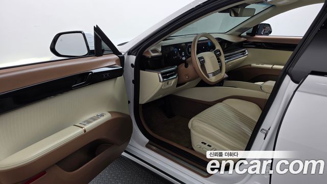 Hyundai Grandeur (GN7) 2,5 Gasoline 2WD Calligraphy 2025 — фото 10
