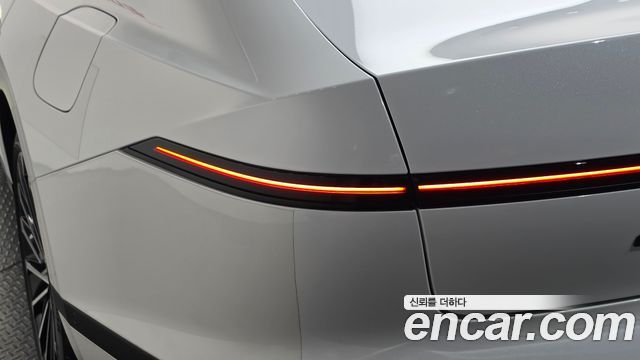 Hyundai Grandeur (GN7) 2,5 Gasoline 2WD Calligraphy 2025 — фото 23