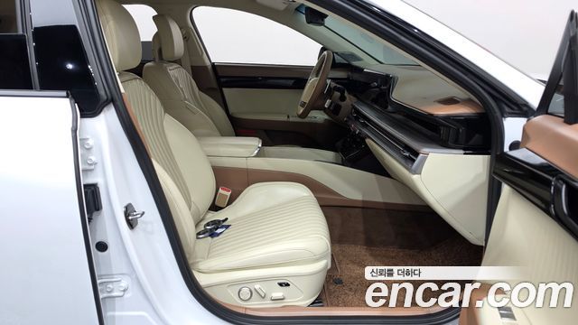 Hyundai Grandeur (GN7) 2,5 Gasoline 2WD Calligraphy 2025 — фото 26