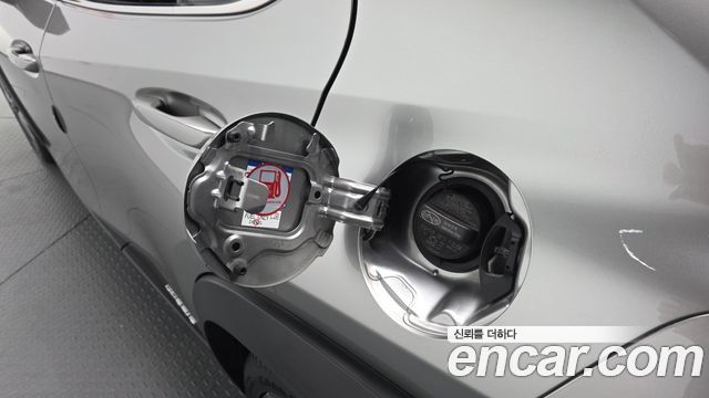 Lexus UX250h 2.0 F-Sport 2WD 2021 — фото 34