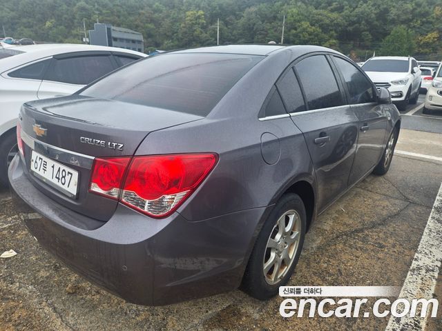 Chevrolet Cruze 2.0 LTZ 2011 — фото 4