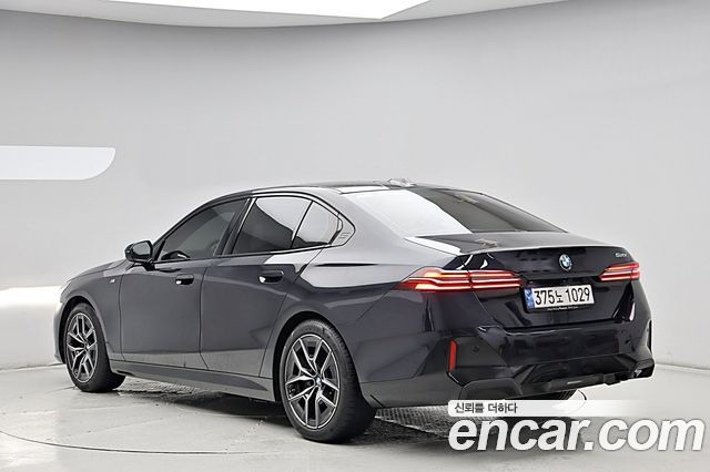 BMW 5 Series (G60) 520i M Sport 2024 — фото 2
