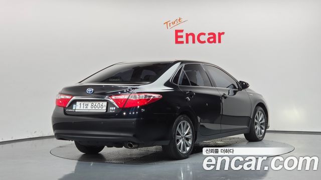 Toyota Camry Hybrid XLE 2015 — фото 2
