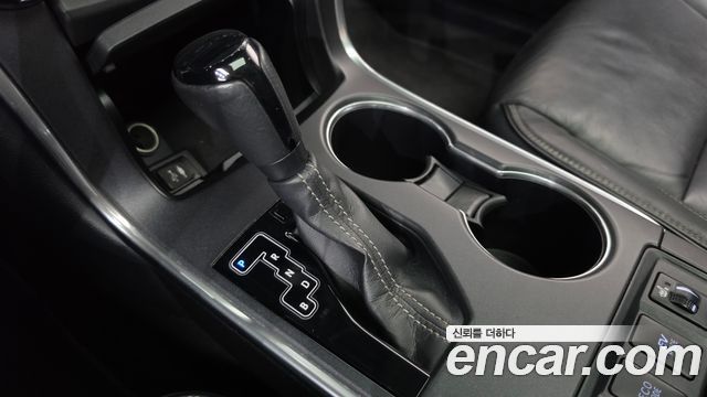 Toyota Camry Hybrid XLE 2015 — фото 9