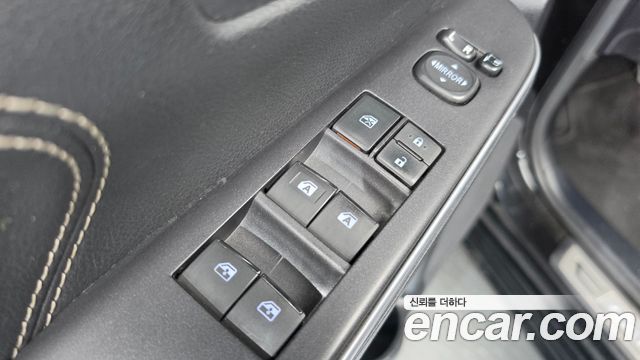 Toyota Camry Hybrid XLE 2015 — фото 20