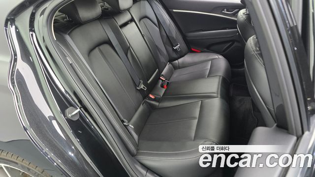 Genesis G70 Gasoline 3.3T 2WD 2021 — фото 15