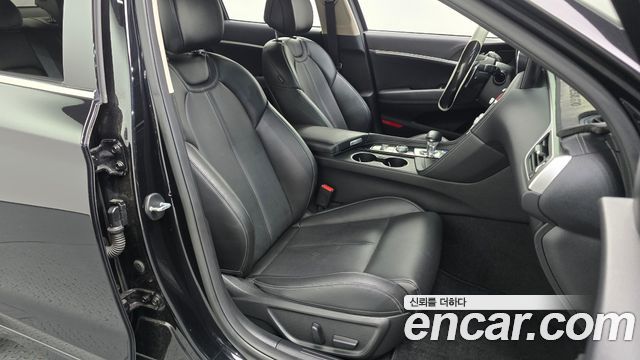 Genesis G70 Gasoline 3.3T 2WD 2021 — фото 16