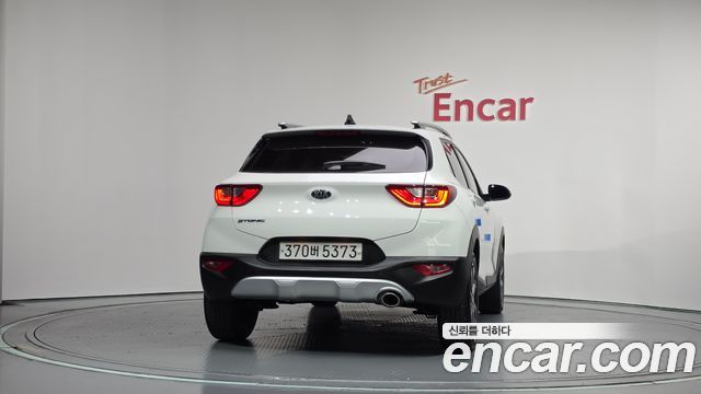 Kia Stonic 1.4 Trendy 2019 — фото 4