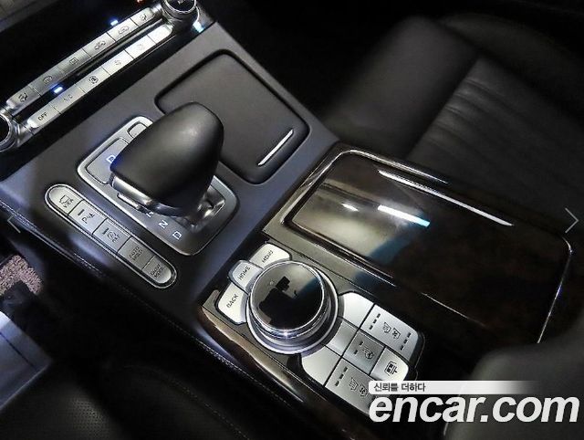 Genesis G90 3.8 Luxury 2019 — фото 16
