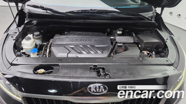 Kia Carnival 9-Seater Prstige 2019 — фото 6