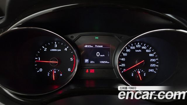 Kia Carnival 9-Seater Prstige 2019 — фото 8