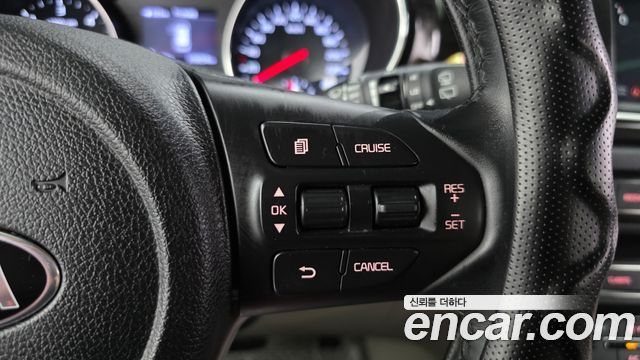 Kia Carnival 9-Seater Prstige 2019 — фото 31
