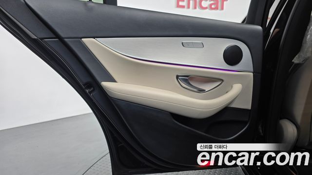 Mercedes-Benz E-Class (W213) E250 Avantgarde 2021 — фото 31