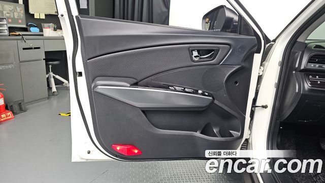 KG Mobility (SsangYong) Tivoli Armor Gear Plus 2WD 2019 — фото 24