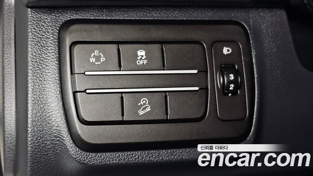KG Mobility (SsangYong) Tivoli Armor Gear Plus 2WD 2019 — фото 27