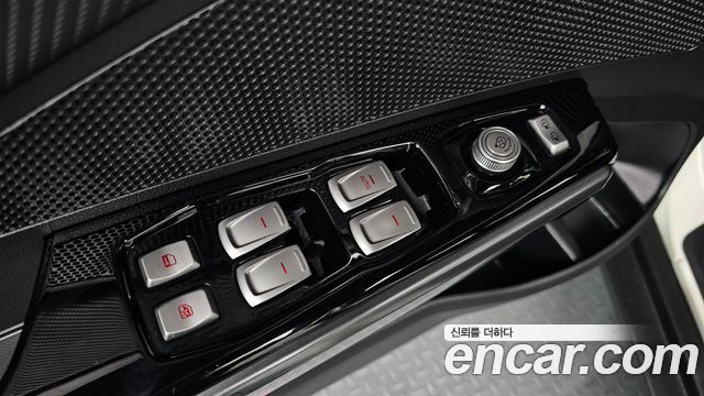 KG Mobility (SsangYong) Tivoli Armor Gear Plus 2WD 2019 — фото 29