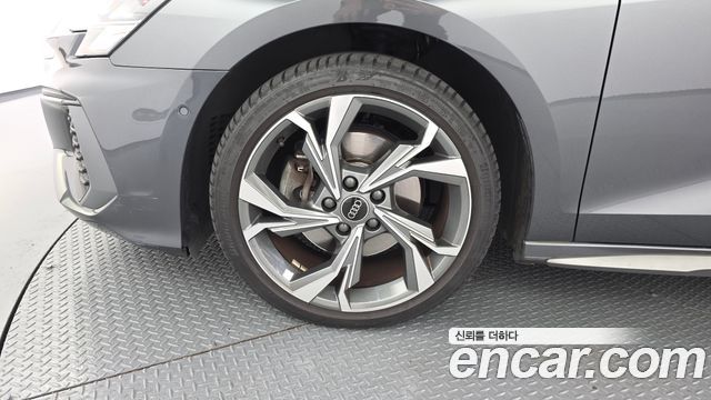 Audi A3 (8Y) 40 TFSI Premium 2023 — фото 5