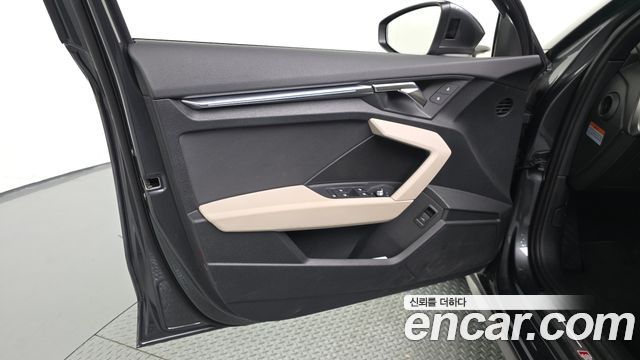 Audi A3 (8Y) 40 TFSI Premium 2023 — фото 24