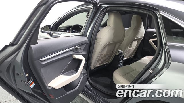 Audi A3 (8Y) 40 TFSI Premium 2023 — фото 26