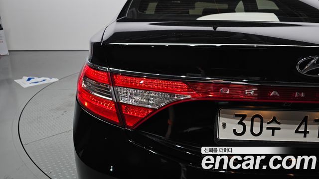 Hyundai Grandeur (HG) HG300 Exclusive 2015 — фото 23