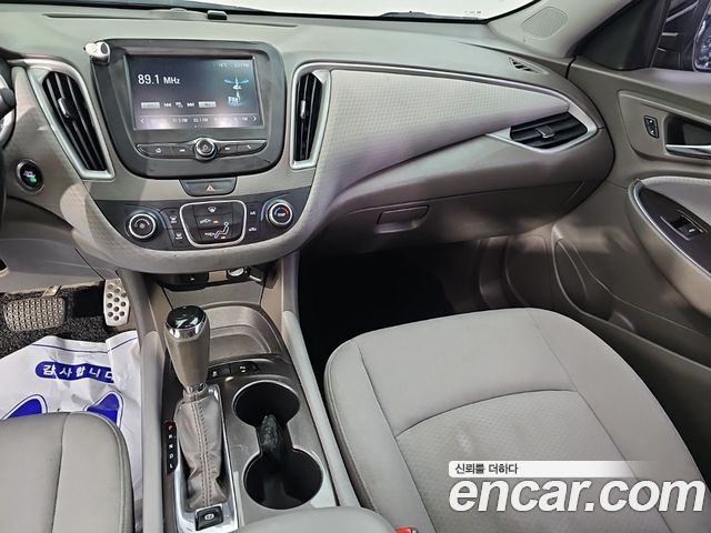 Chevrolet Malibu 1.5 Turbo LS Deluxe 2017 — фото 10