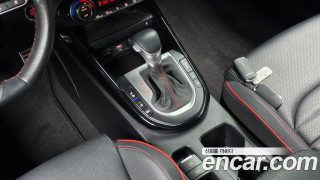 Kia K3 (II) 1.6 Turbo GT 5Door Signature 2022 — фото 9