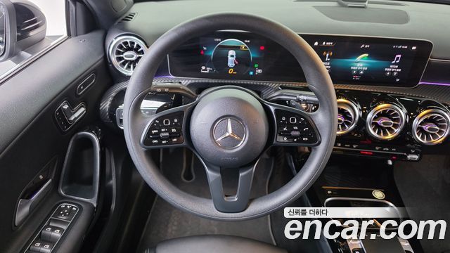 Mercedes-Benz A-Class (W177) A220 Hatchback 2019 — фото 12