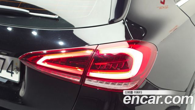 Mercedes-Benz A-Class (W177) A220 Hatchback 2019 — фото 23