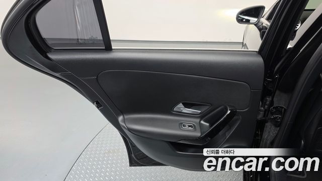 Mercedes-Benz A-Class (W177) A220 Hatchback 2019 — фото 25