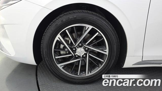 Hyundai Grandeur (IG) 2.5 Premium 2020 — фото 5