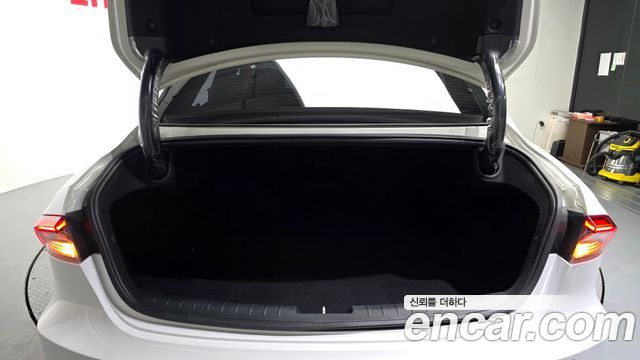 Hyundai Grandeur (IG) 2.5 Premium 2020 — фото 20
