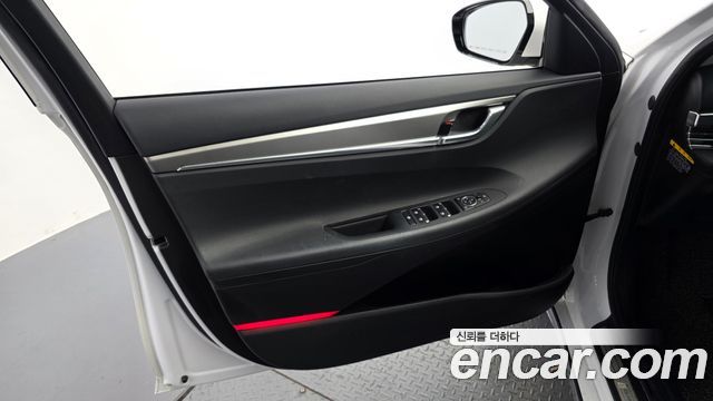 Hyundai Grandeur (IG) 2.5 Premium 2020 — фото 24