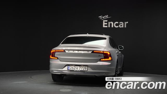 Volvo S90 B5 Ultimate Bright 2024 — фото 4