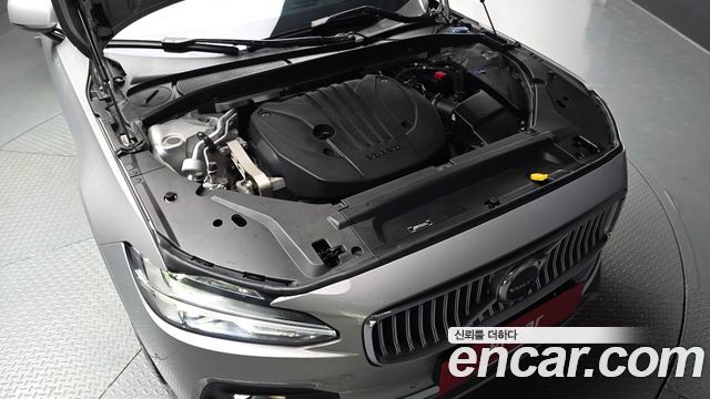 Volvo S90 B5 Ultimate Bright 2024 — фото 6