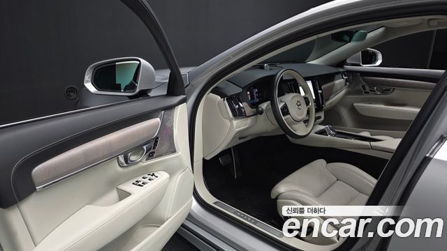 Volvo S90 B5 Ultimate Bright 2024 — фото 10