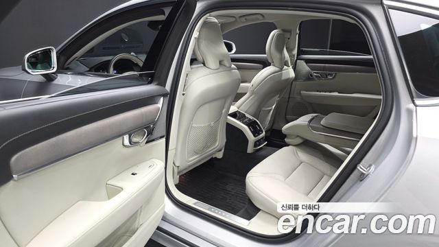 Volvo S90 B5 Ultimate Bright 2024 — фото 26