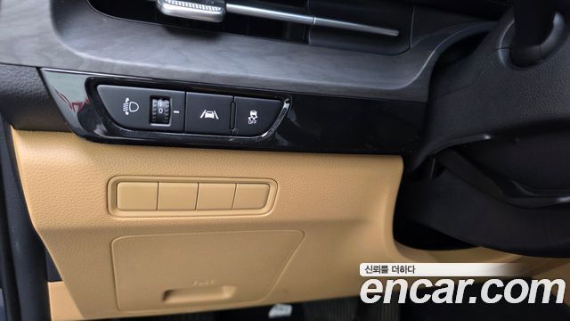 Kia Carnival (IV) Diesel 9-Seater Prestige 2023 — фото 24