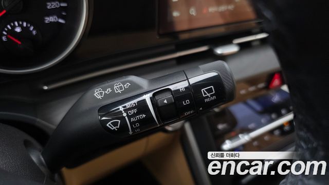 Kia Carnival (IV) Diesel 9-Seater Prestige 2023 — фото 33