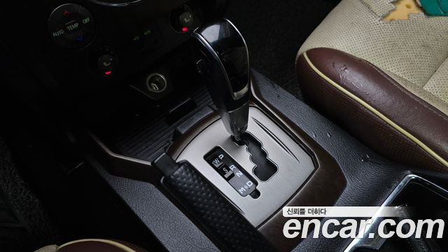 KG Mobility (SsangYong) Rexton W 2.0 4WD RX7 Luxury 2015 — фото 9
