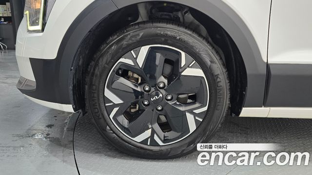 Kia Niro EV Air 2023 — фото 5