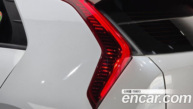 Kia Niro EV Air 2023 — фото 29