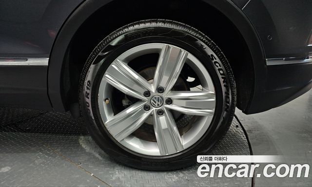 Volkswagen Tiguan (II) 2.0 TDI 4Motion Prestige 2020 — фото 21